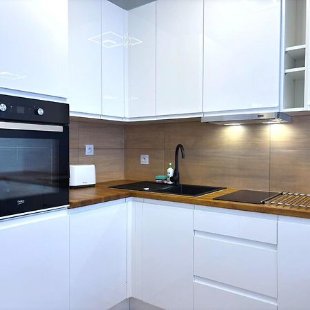 Sun Towers - Apartamenty Bryza - Apartamenty Z Parkingiem Свиноуйсьце Экстерьер фото