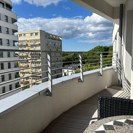 Sun Towers - Apartamenty Bryza - Apartamenty Z Parkingiem Свиноуйсьце Экстерьер фото