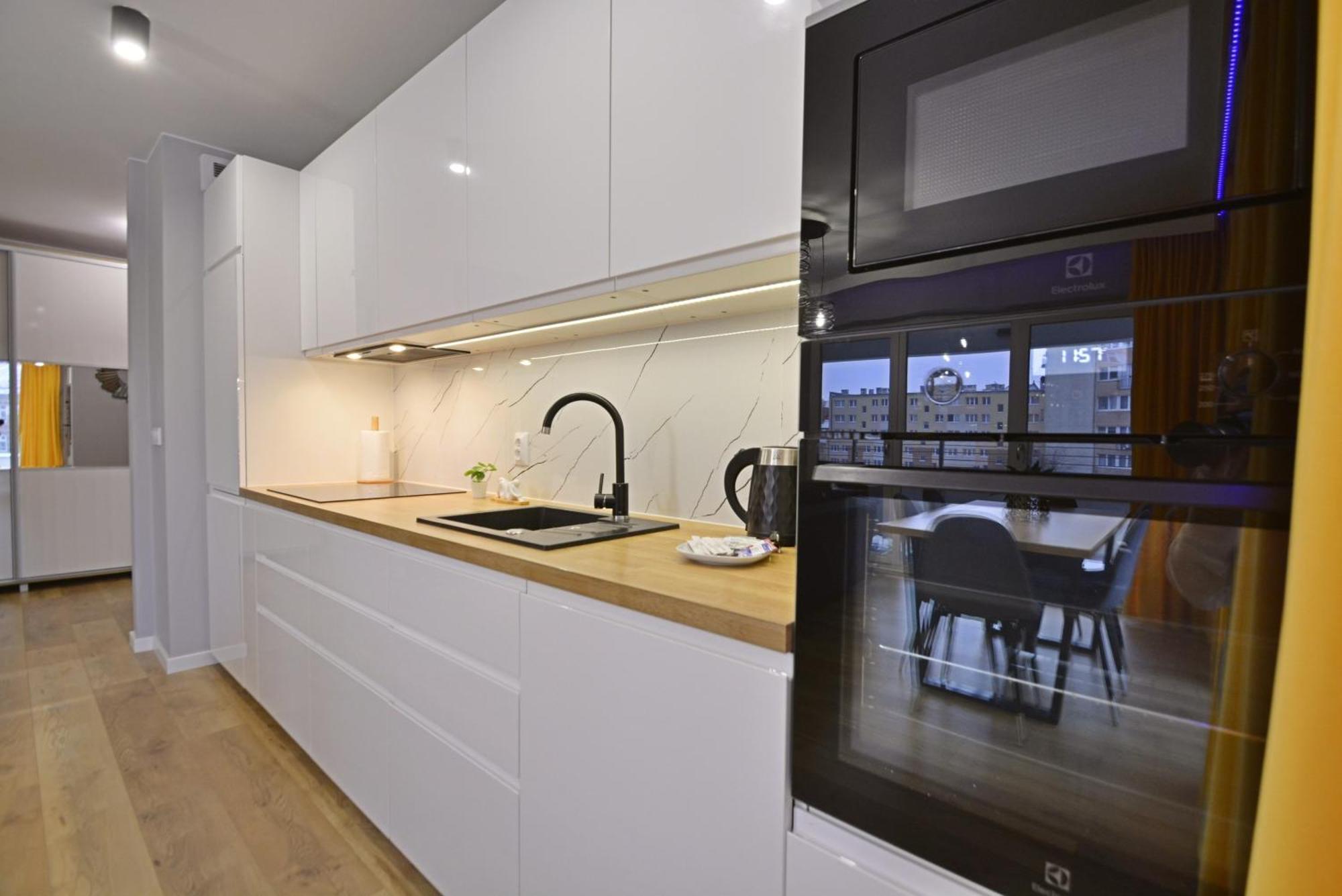Sun Towers - Apartamenty Bryza - Apartamenty Z Parkingiem Свиноуйсьце Экстерьер фото